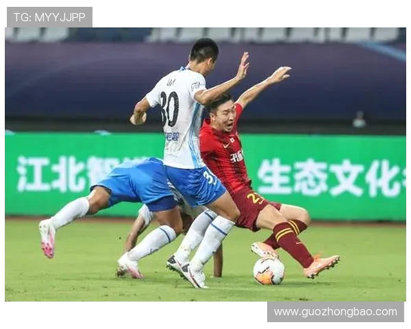 华夏幸福与天津泰达激战正酣谁能在赛场上笑到最后