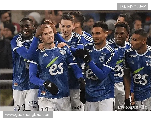 堪萨斯城竞技迎战费城球队展现激烈对抗与精彩瞬间