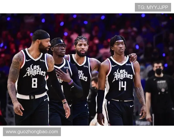 达拉斯与新英格兰比赛结果预测分析及双方近期状态评估