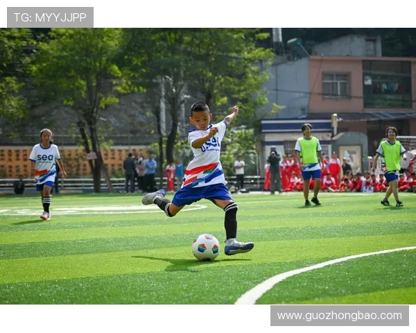 迪巴拉的足球之路：从天才少年到世界顶级前锋的传奇旅程